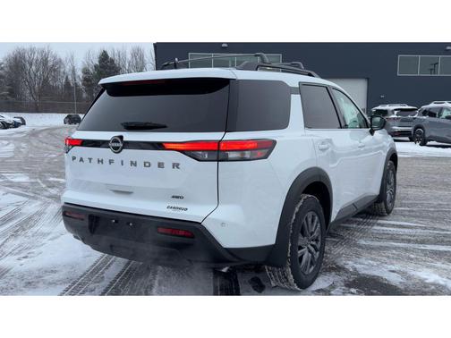 2026 Nissan Pathfinder SV