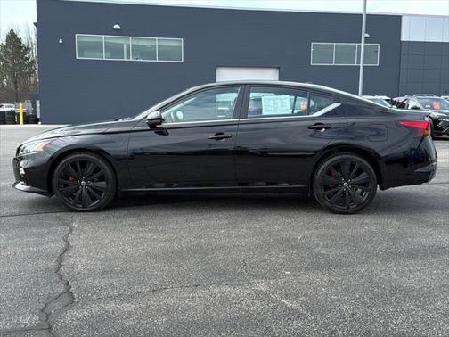 2022 Nissan Altima SR Intelligent AWD