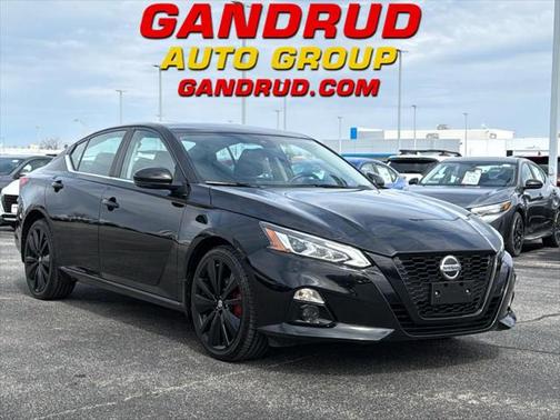 2022 Nissan Altima SR Intelligent AWD
