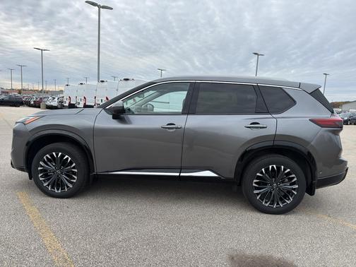 2024 Nissan Rogue Platinum