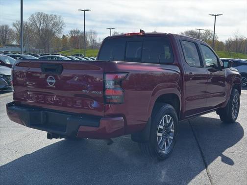 2022 Nissan Frontier SV