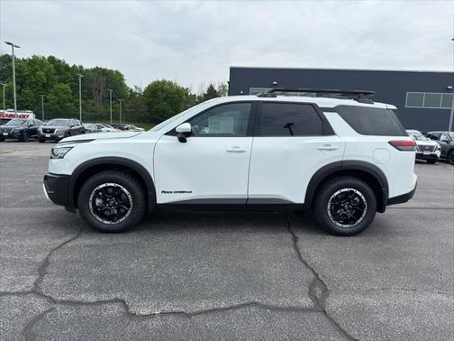 2025 Nissan Pathfinder Rock Creek 4WD