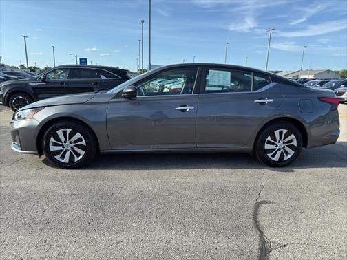 2025 Nissan Altima S FWD