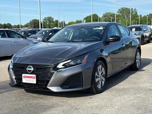 2025 Nissan Altima S FWD