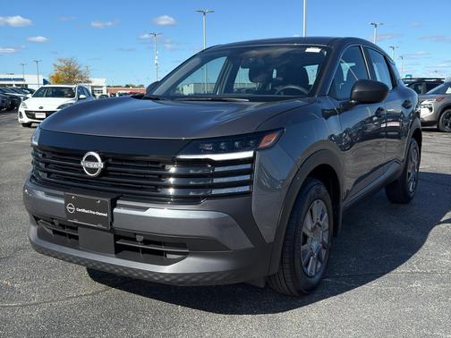 2025 Nissan Kicks S