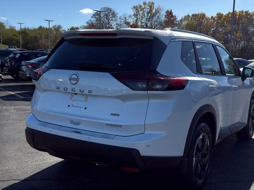 2026 Nissan Rogue SV