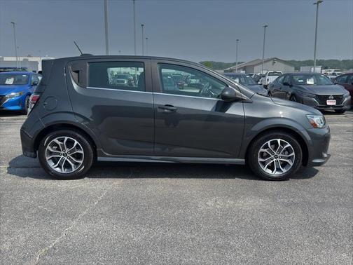 2020 Chevrolet Sonic FWD Hatchback LT 5-Door