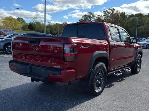 2024 Nissan Frontier PRO-4X
