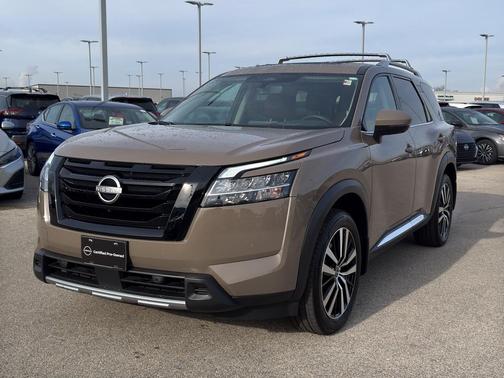 2024 Nissan Pathfinder Platinum 4WD