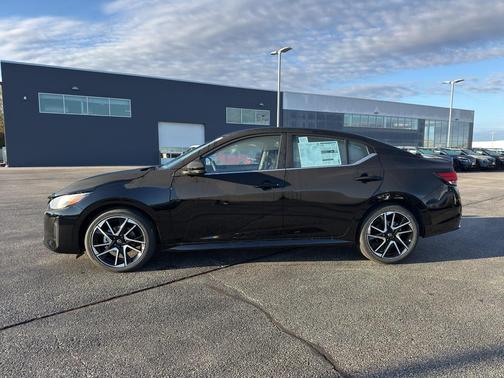 2025 Nissan Sentra SR