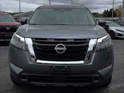 2024 Nissan Pathfinder SV 4WD