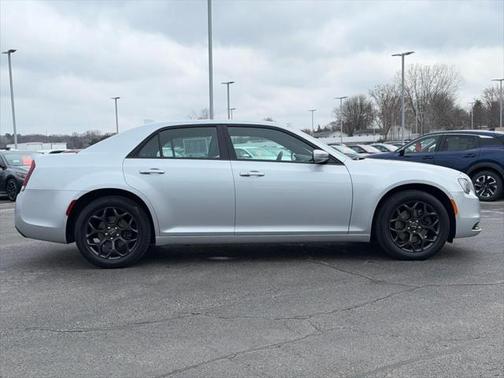 2019 Chrysler 300 S