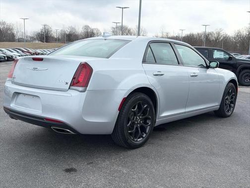 2019 Chrysler 300 S
