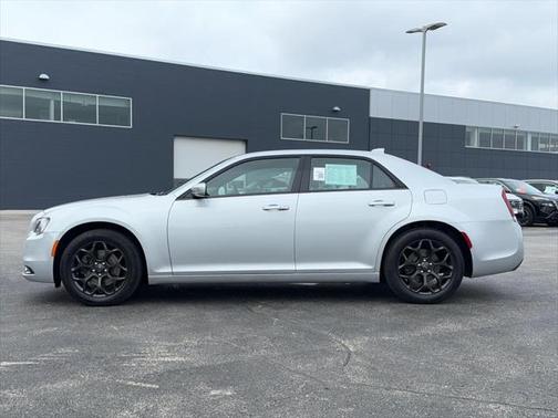 2019 Chrysler 300 S
