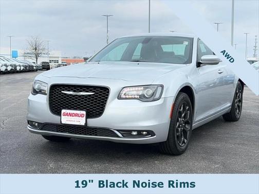 2019 Chrysler 300 S