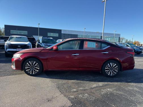 2024 Nissan Altima 2.5 SV