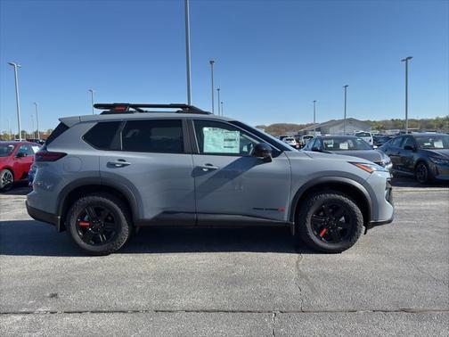 2025 Nissan Rogue Rock Creek