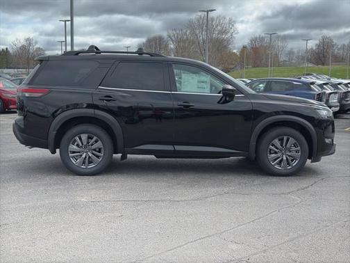 2025 Nissan Pathfinder SV 4WD