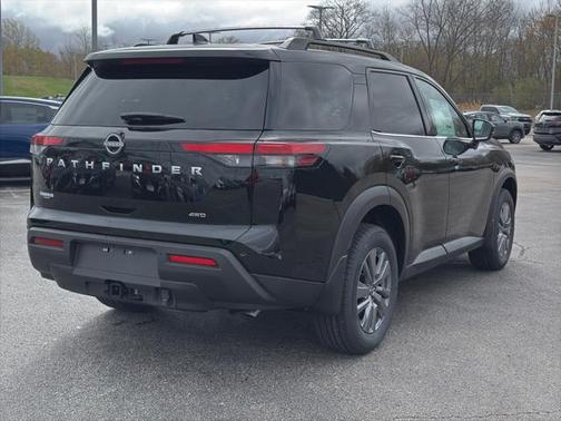 2025 Nissan Pathfinder SV 4WD