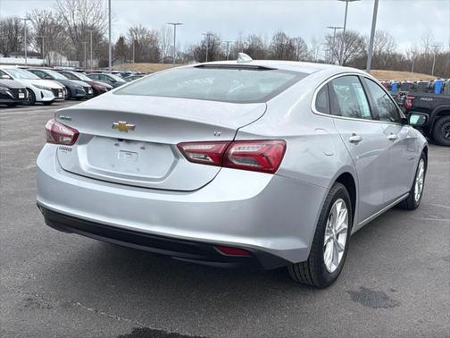2022 Chevrolet Malibu FWD LT