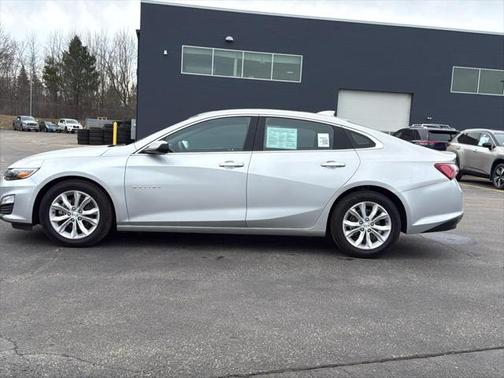 2022 Chevrolet Malibu FWD LT