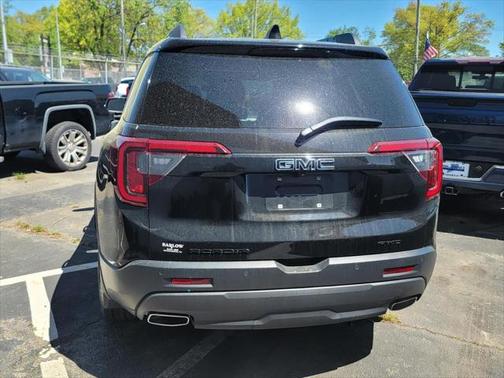 2022 GMC Acadia AWD SLT