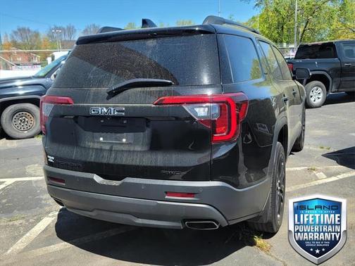 2022 GMC Acadia AWD SLT