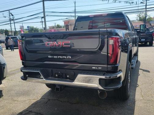 2025 GMC Sierra 2500 SLT