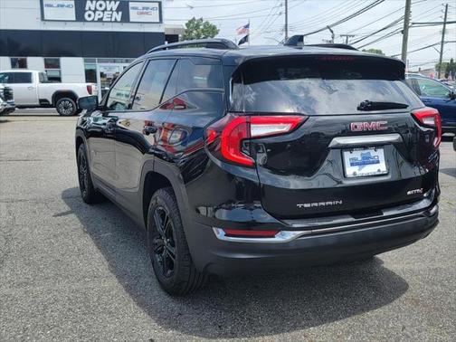 2022 GMC Terrain AWD AT4