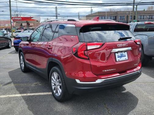 2022 GMC Terrain SLT