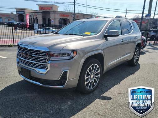 2022 GMC Acadia Denali