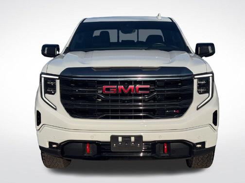 Summit White 2024 GMC Sierra 1500 AT4