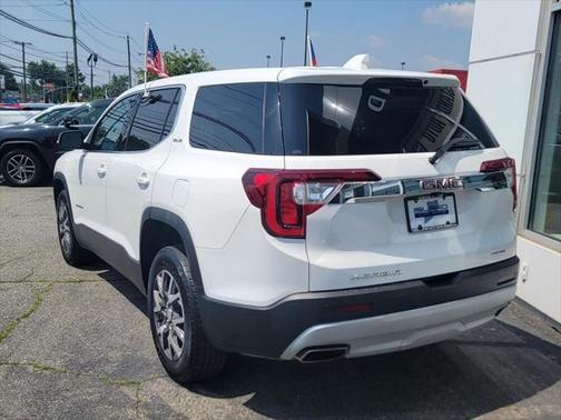 2022 GMC Acadia AWD SLE