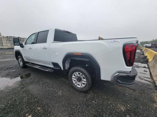 2025 GMC Sierra 2500 SLE
