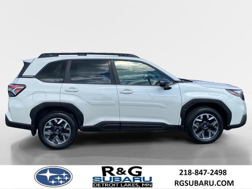Crystal White Pearl 2025 Subaru Forester Premium, LOW MILES, Option 15