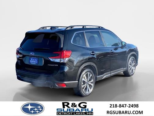 2022 Subaru Forester Limited, LOW MILES, Option 32