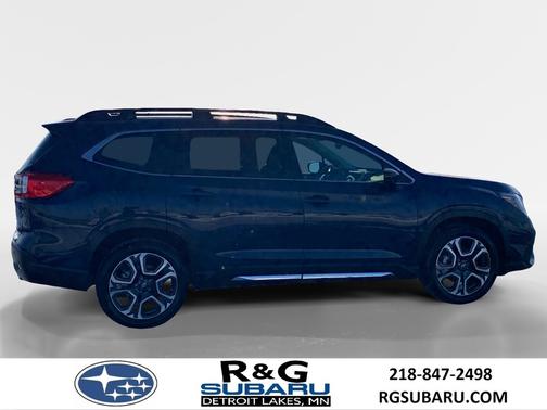 2025 Subaru Ascent Limited, LOW MILES, Option 32