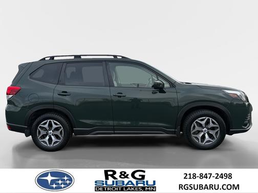 2023 Subaru Forester Premium, Blind Spot, Option 15