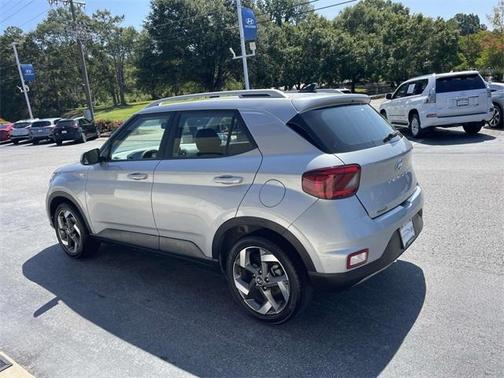 2021 Hyundai VENUE SEL