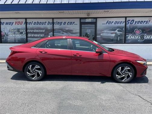 2025 Hyundai ELANTRA SEL Convenience