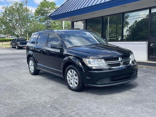 Pitch Black Clearcoat 2016 Dodge Journey SE