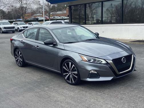2022 Nissan Altima 2.5 SR