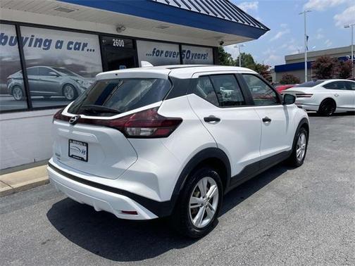 2023 Nissan Kicks S