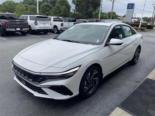 2025 Hyundai ELANTRA SEL Convenience