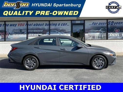 2024 Hyundai ELANTRA SEL