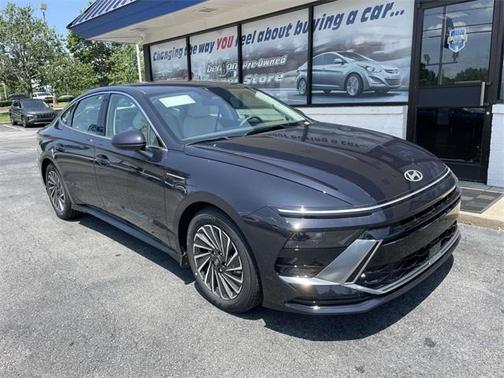 2025 Hyundai SONATA Hybrid SEL