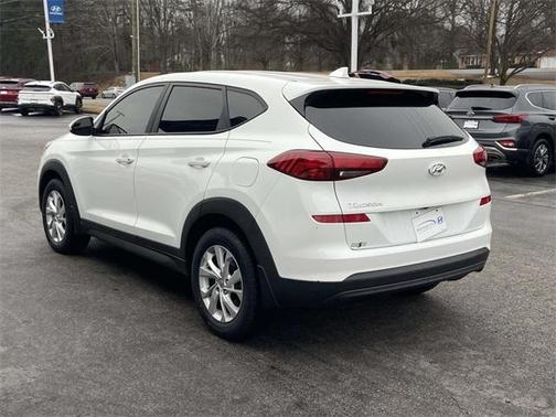 2021 Hyundai TUCSON SE