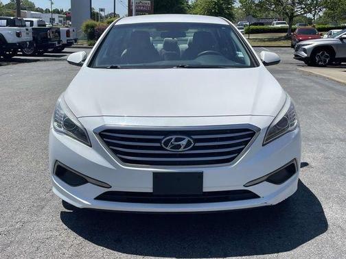 Quartz White Pearl 2017 Hyundai SONATA Base