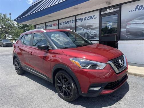 2020 Nissan Kicks SR