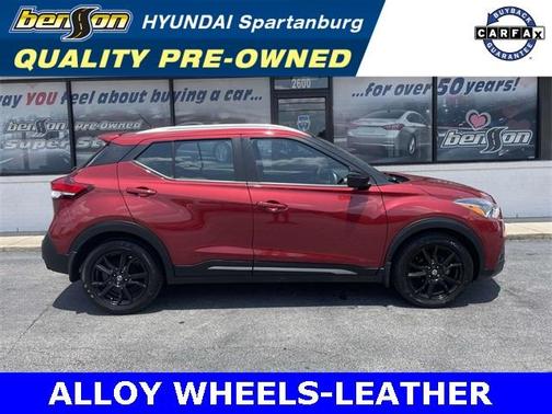 2020 Nissan Kicks SR